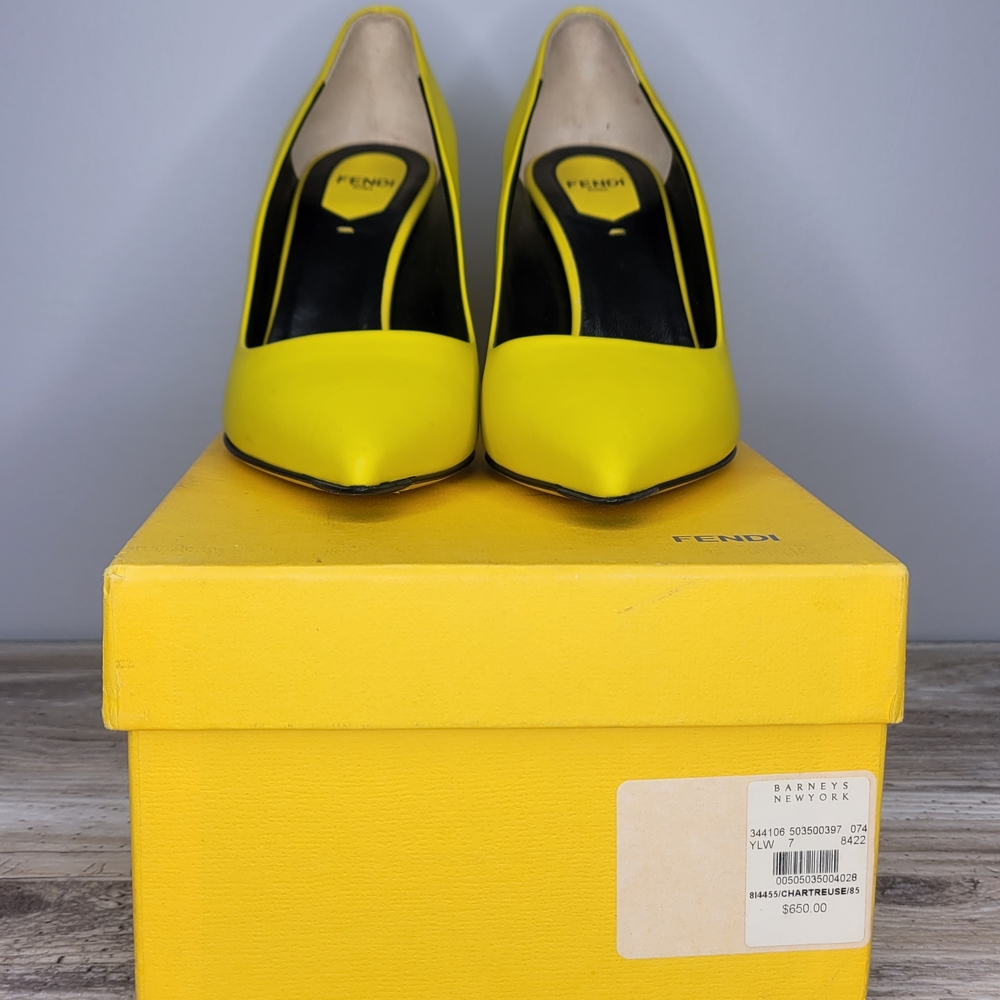 Fendi Neon Yellow Pumps - Picture 6 of 10
